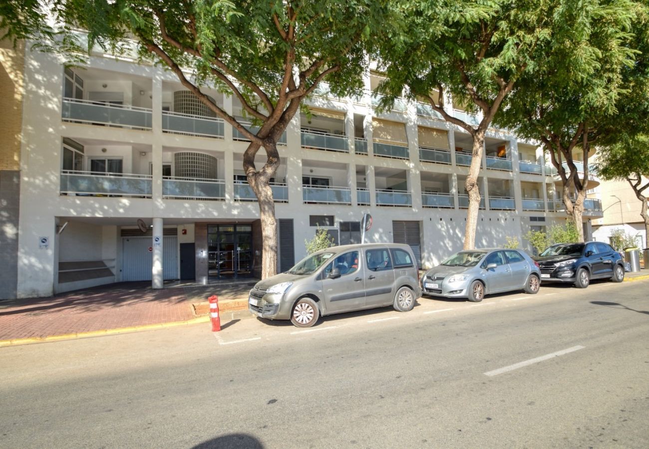 Ferienwohnung in Denia - Apartamento con vistas al Montgo y Parking